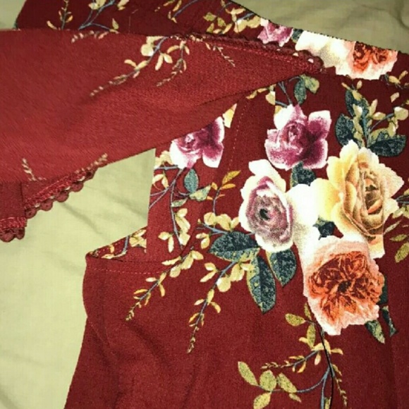 Burgundy Floral Romper - Picture 3 of 4